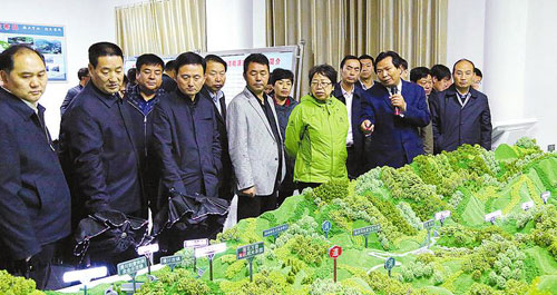 全市重大項目建設(shè)現(xiàn)場觀摩會昨日在商州山陽進行觀摩