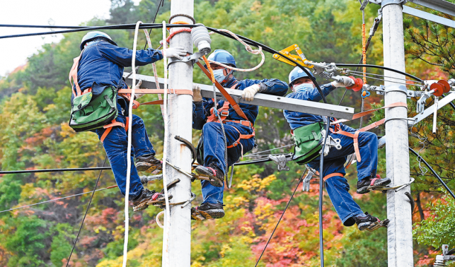 電網(wǎng)檢修大會戰(zhàn) 迎峰度冬強保障