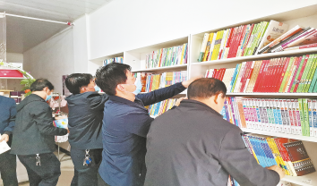 新華書店代銷點又回農村了